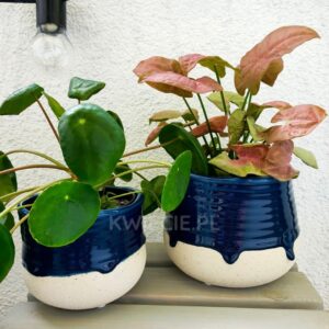 osłonki ceramiczne z zaciekami niebieskie